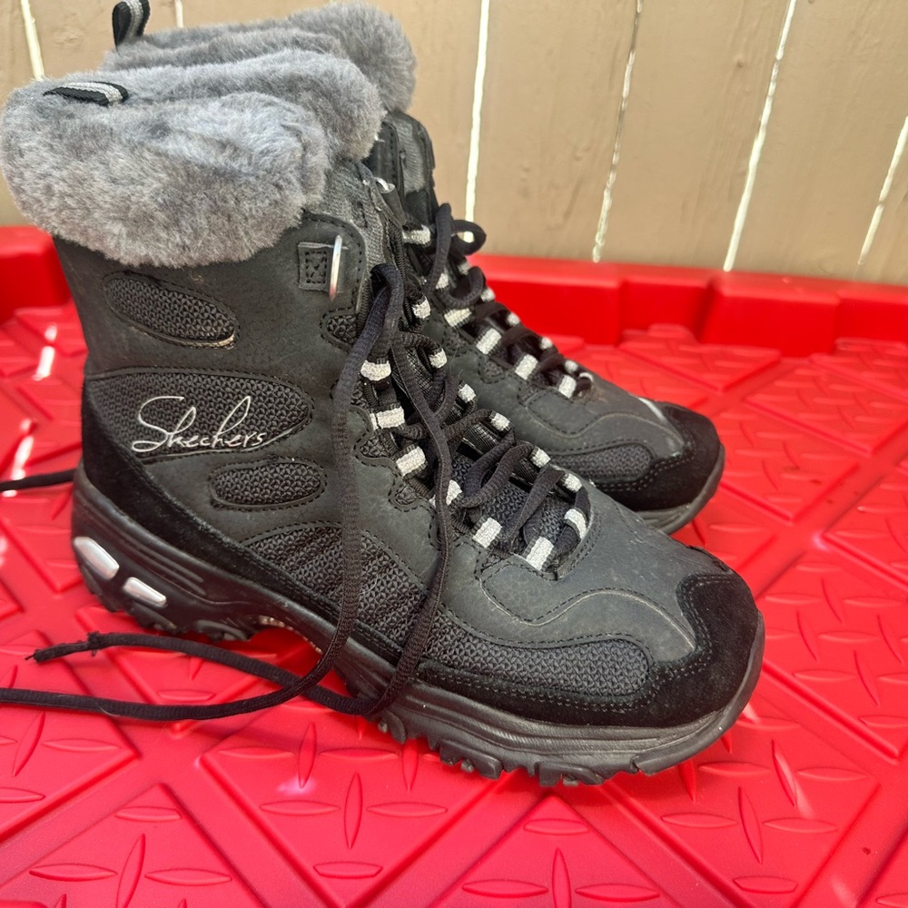 Skechers Black Boots with Gray Lining
